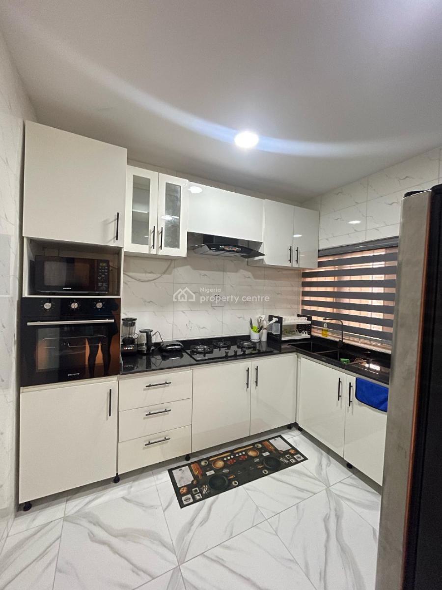 Luxurious 3 Bedroom Penthouse Apartment + Ps5 & Snooker Board, Lekki Phase 1, Lekki, Lagos, Flat / Apartment Short Let