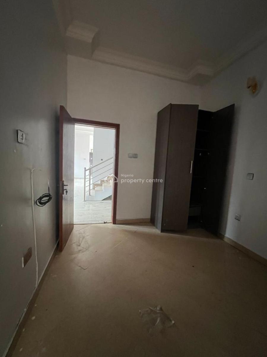 Self Serviced 4 Bedroom Semi-detached Duplex, Osapa, Lekki, Lagos, Semi-detached Duplex for Rent