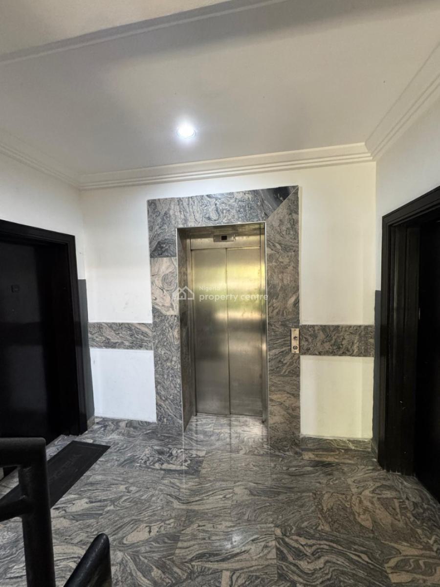 3 Bedroom Apartment with a Gym,  Pool and Bq, Victoria Island (vi), Lagos, Flat / Apartment for Rent