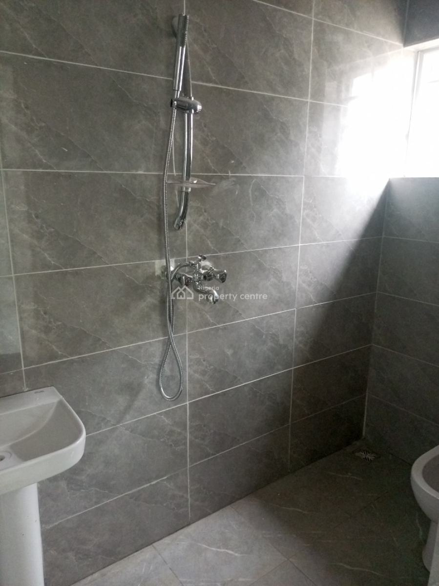 Luxury Newly Built 2 Bedroom Flat, Before Bankole Estate, Magboro, Ogun, Flat / Apartment for Rent