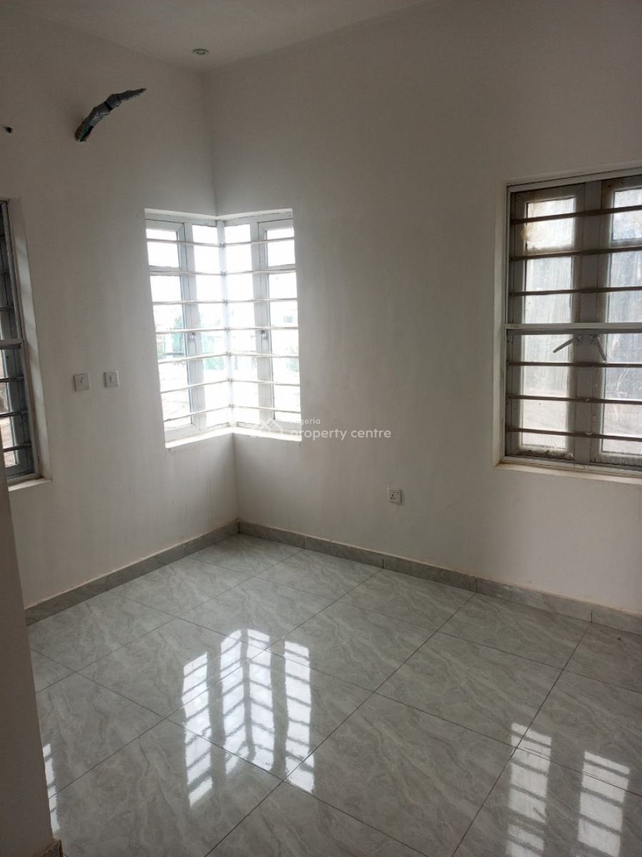 Luxury Newly Built 2 Bedroom Flat, Before Bankole Estate, Magboro, Ogun, Flat / Apartment for Rent