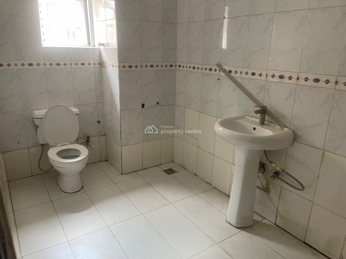 2 Bedroom Apartment in a Call Estate, Eleganza Gardens, Vgc, Lekki, Lagos, Flat / Apartment for Rent