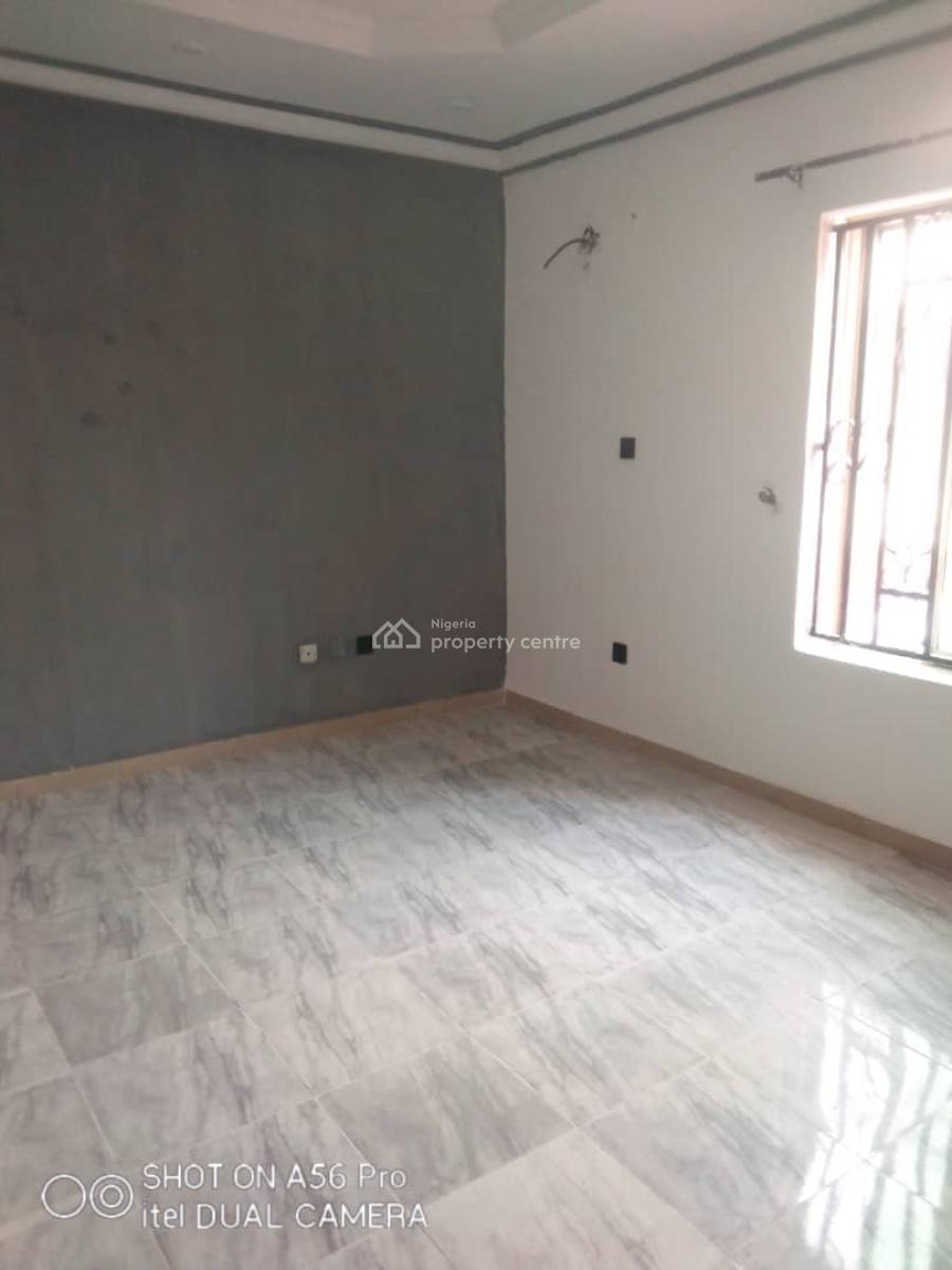 Spacious Mini Flat Upstairs, Lekki Phase 1, Lekki, Lagos, Mini Flat (room and Parlour) for Rent
