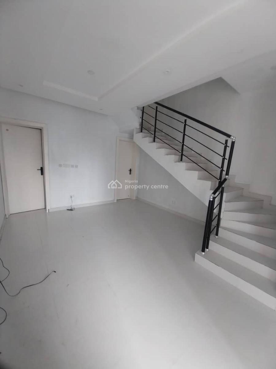 3 Bedroom Duplex Self Compound, Ikota, Lekki Phase 2, Lekki, Lagos, Semi-detached Duplex for Rent