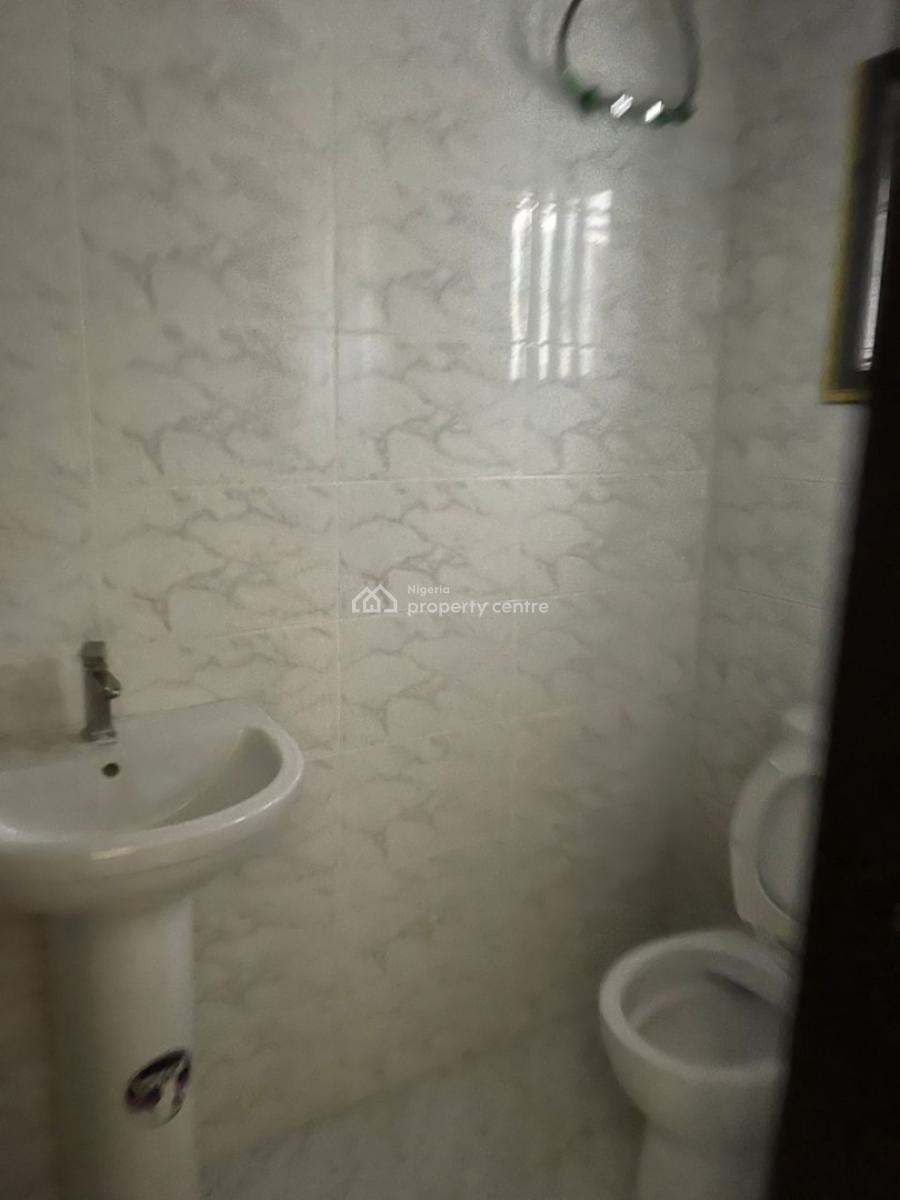 Spacious, Serviced 3 Bedroom Apartment, Osapa, Lekki, Lagos, Flat / Apartment for Rent