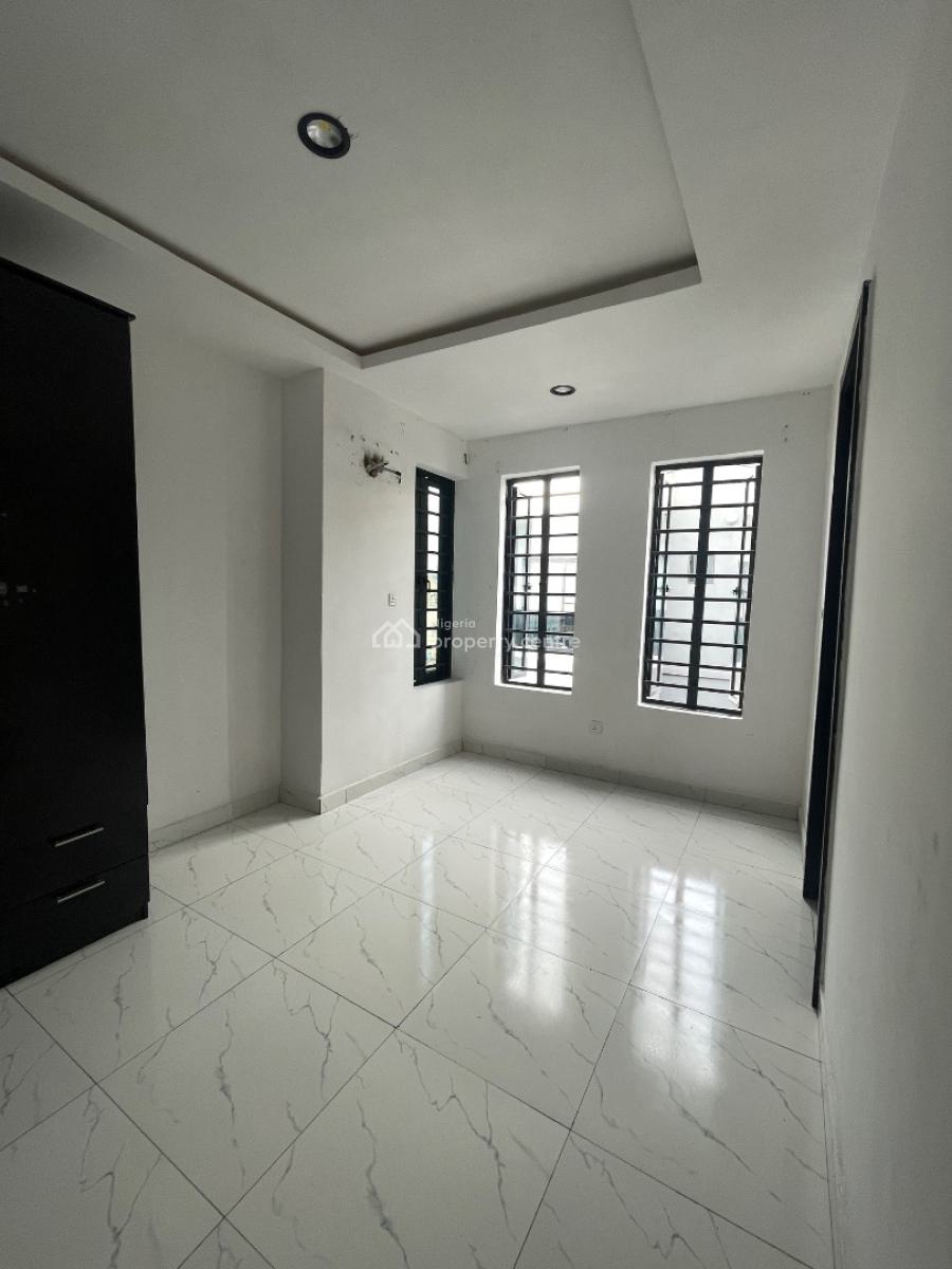 Classy,  Elegant and Spacious 2 Bedroom Apartment at Ruby 1 Ologolo, Ologolo, Lekki, Lagos, Flat / Apartment for Sale