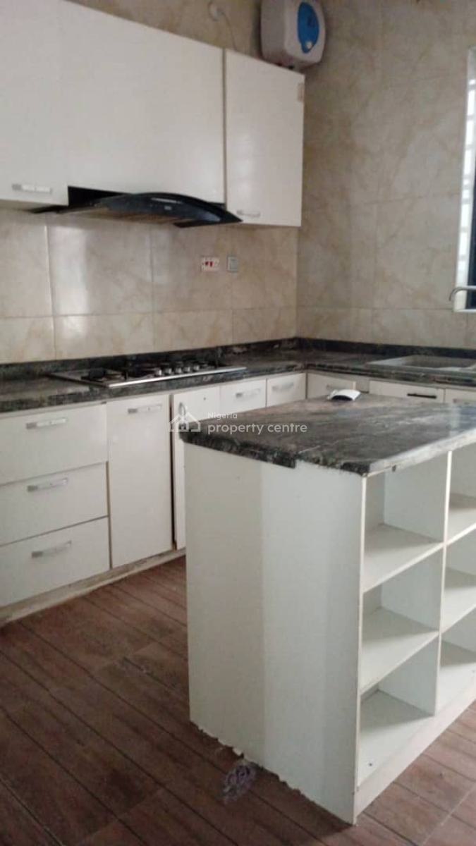 Modern 1 Bedroom Mini  Flat with Fully Fitted Kitchen, Orchid, Lekki, Lagos, Flat / Apartment for Rent