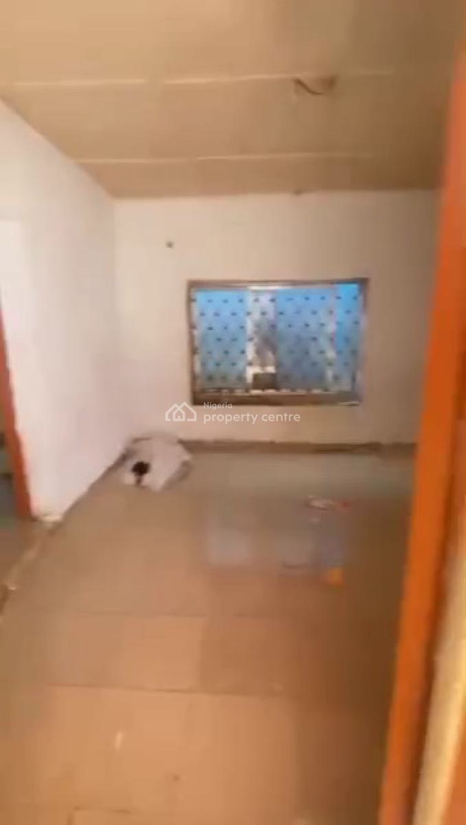 Standard & Spacious Mini Flat, Off Ilaje Road, Bariga, Shomolu, Lagos, Flat / Apartment for Rent