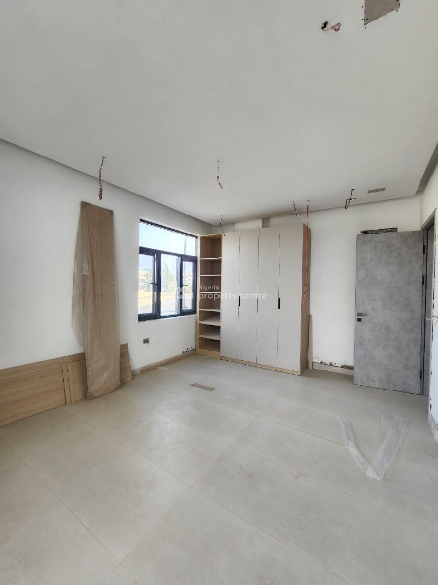 Fully Serviced 2 Bedroom Apartment with Bq, Pool, & Gym, Lekki Phase 1, Lekki, Lagos, Flat / Apartment for Sale