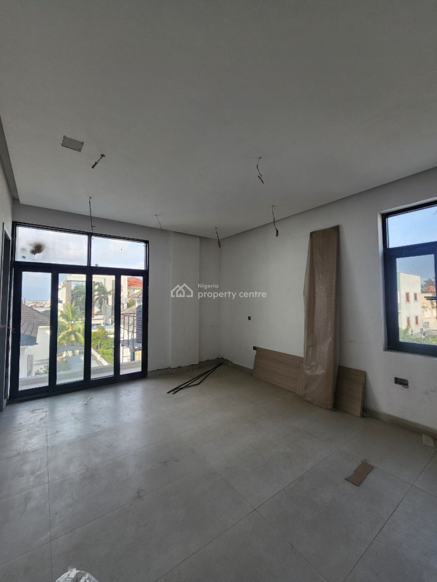 Fully Serviced 2 Bedroom Apartment with Bq, Pool, & Gym, Lekki Phase 1, Lekki, Lagos, Flat / Apartment for Sale