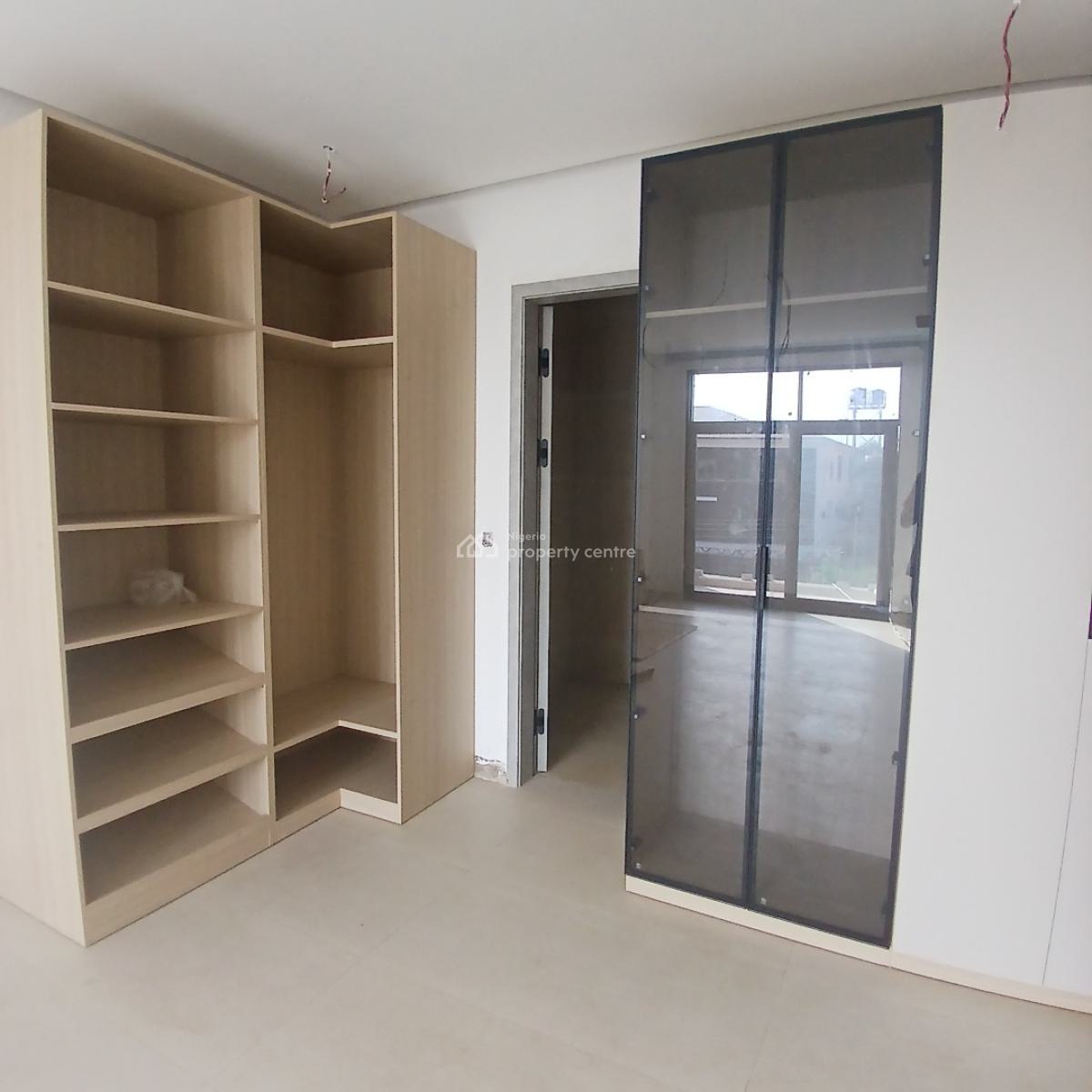 Luxury 2 Bedroom Apartment with Swimming Pool, Lekki Phase 1, Lekki, Lagos, Flat / Apartment for Sale