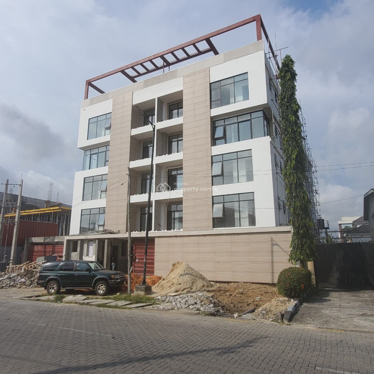 Lovely 2 Bedroom Apartment Within a Secured Environment, Lekki Phase 1, Lekki, Lagos, Flat / Apartment for Sale