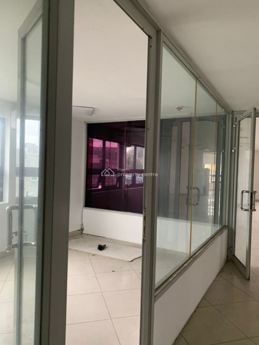 Well Maintained Office Space(230 Square Meters), Ikoyi, Lagos, Office Space for Rent
