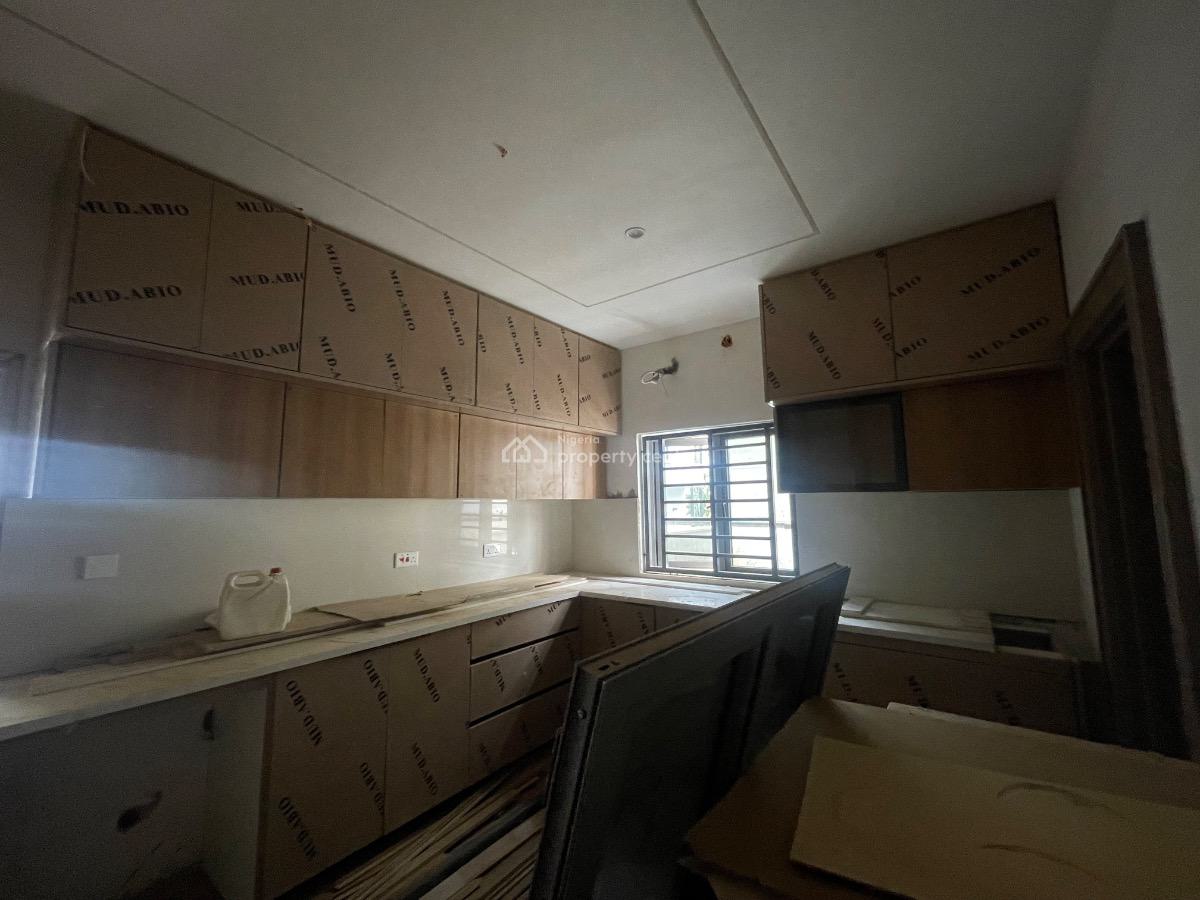 a Well Spacious 4 Bedroom Detached Duplex with Bq., Kolapo Ishola Gra, Akobo, Ibadan, Oyo, Detached Duplex for Sale