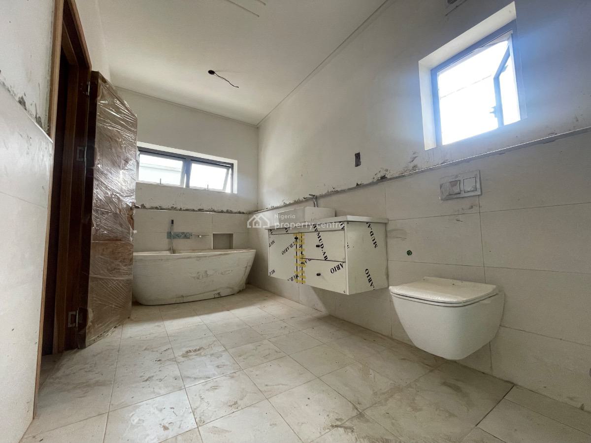 a Well Spacious 4 Bedroom Detached Duplex with Bq., Kolapo Ishola Gra, Akobo, Ibadan, Oyo, Detached Duplex for Sale