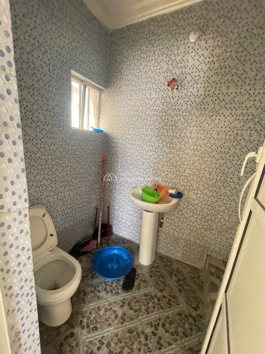1 Bedroom Mini Flat ( Room and Parlor ) with an Extra Room, Lekki Scheme 2 Off Abraham Adesanya Road, Ajah, Lagos, Mini Flat (room and Parlour) for Rent