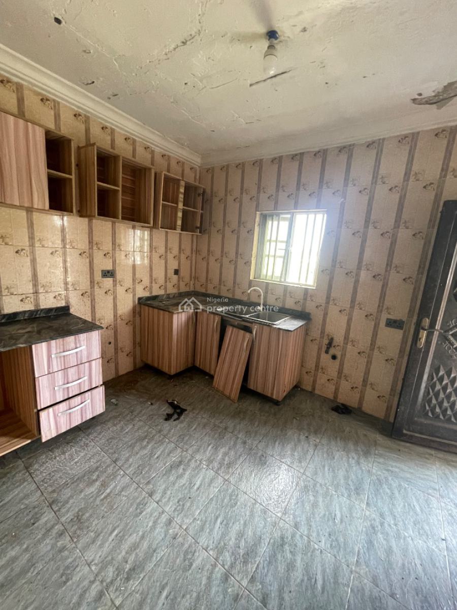 1 Bedroom Mini Flat ( Room and Parlor ) with an Extra Room, Lekki Scheme 2 Off Abraham Adesanya Road, Ajah, Lagos, Mini Flat (room and Parlour) for Rent