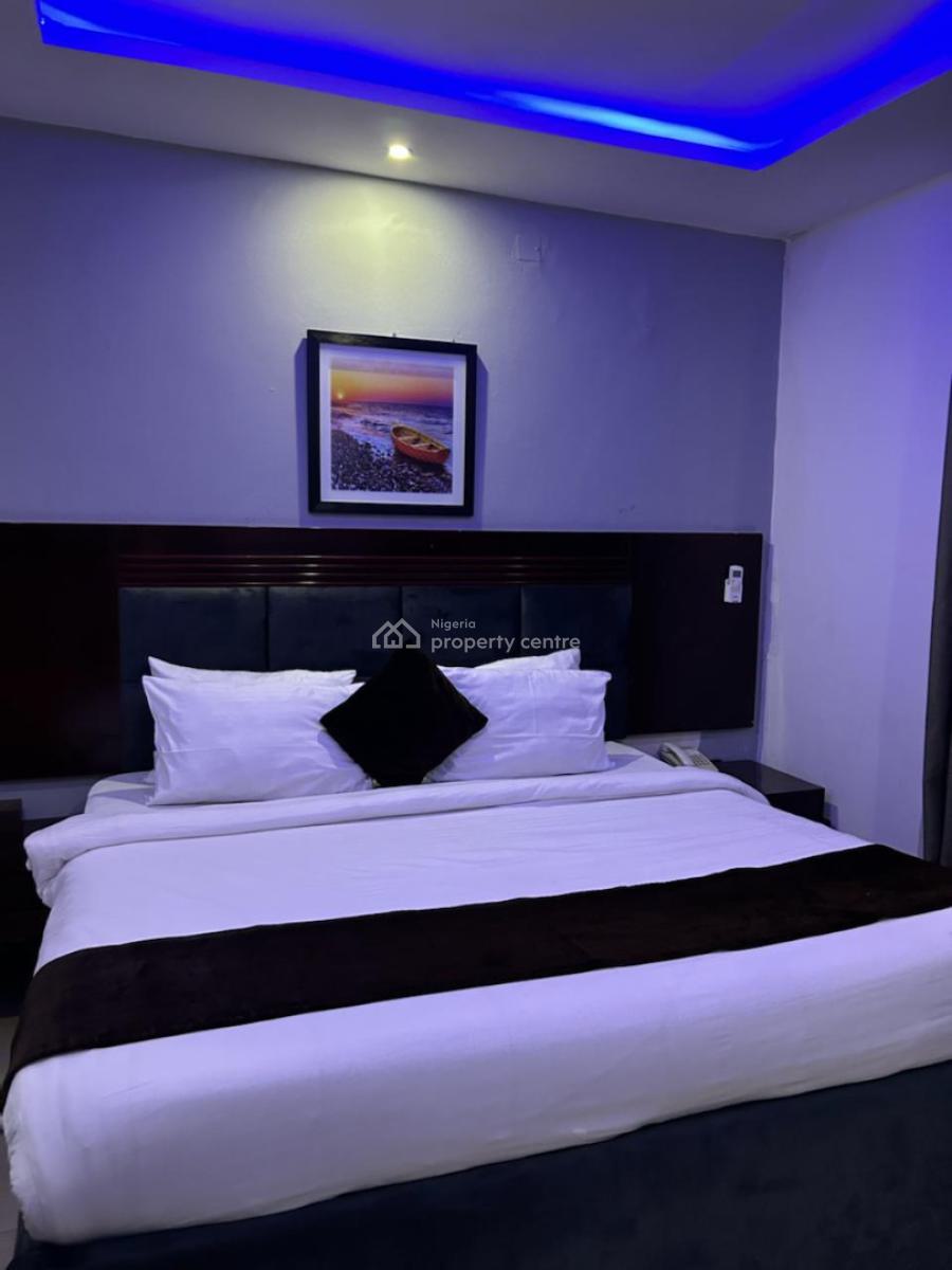 Awesome Paradise, Ikoyi, Lagos, Self Contain (single Rooms) for Rent