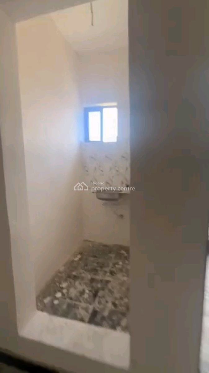 Newly Built and Spacious Room Self Contained, Alagomeji, Yaba, Lagos, Self Contain (single Rooms) for Rent