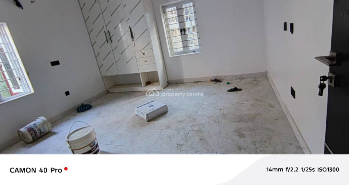 Two Bedroom Flat, Ilasan Chisco, Ikate Elegushi, Lekki, Lagos, Flat / Apartment for Sale