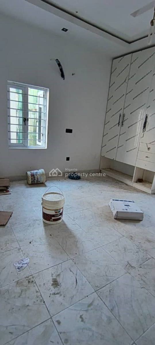 Two Bedroom Flat, Ilasan Chisco, Ikate Elegushi, Lekki, Lagos, Flat / Apartment for Sale