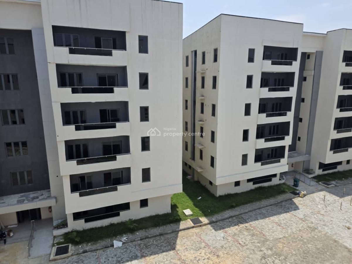 Luxurious 3 Bedroom Apartment, Ogunlana, Surulere, Lagos, Flat / Apartment for Sale