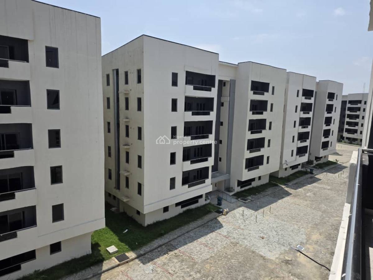 Luxurious 3 Bedroom Apartment, Ogunlana, Surulere, Lagos, Flat / Apartment for Sale