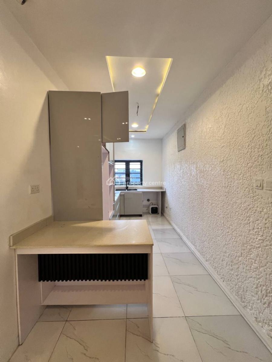 2 Bedroom Apartment, Ilasan, Ikate, Lekki, Lagos, Flat / Apartment for Sale