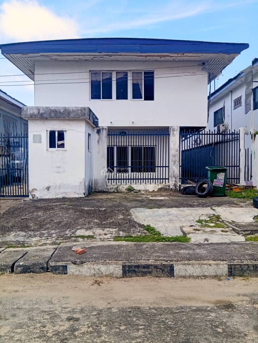 5 Bedroom Flat in a Self Compound Just Out., Awolowo Road, Ikoyi, Lagos, Flat / Apartment for Rent