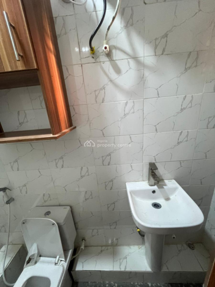 Two Bedroom, Lekki Phase 1, Lekki, Lagos, Flat / Apartment for Rent