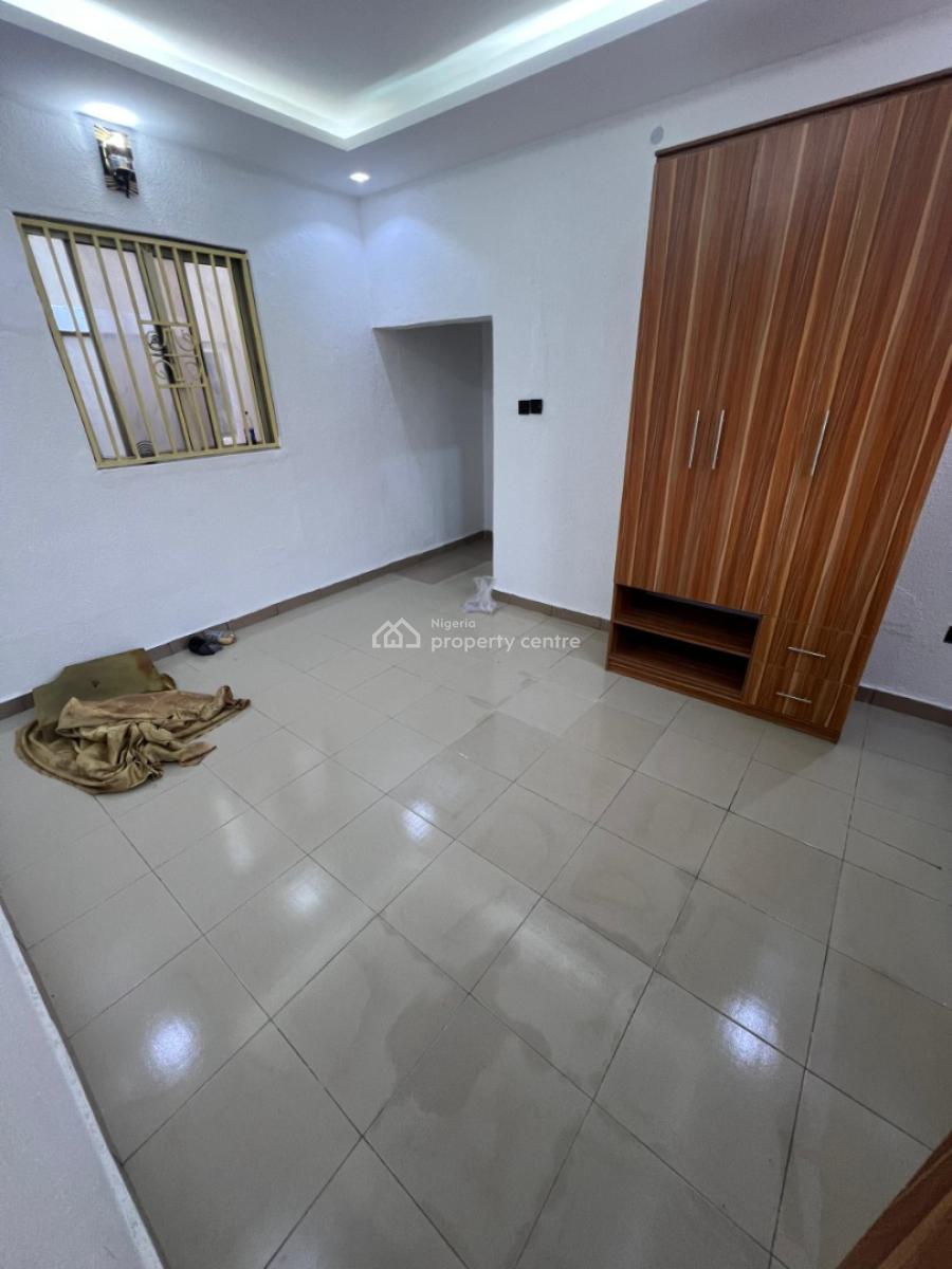 Two Bedroom, Lekki Phase 1, Lekki, Lagos, Flat / Apartment for Rent