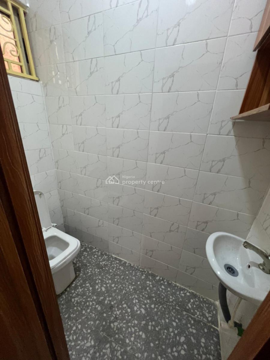 Two Bedroom, Lekki Phase 1, Lekki, Lagos, Flat / Apartment for Rent