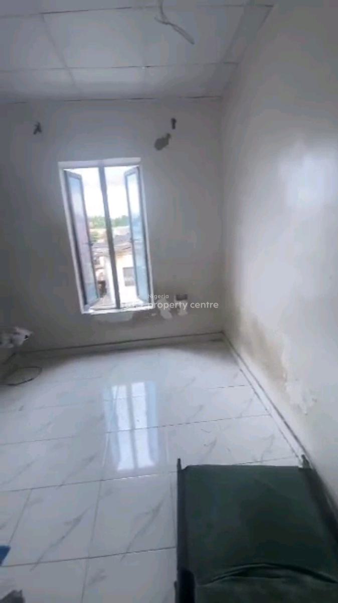Standard and Spacious Mini Flat, Jibowu, Jibowu, Yaba, Lagos, Mini Flat (room and Parlour) for Rent