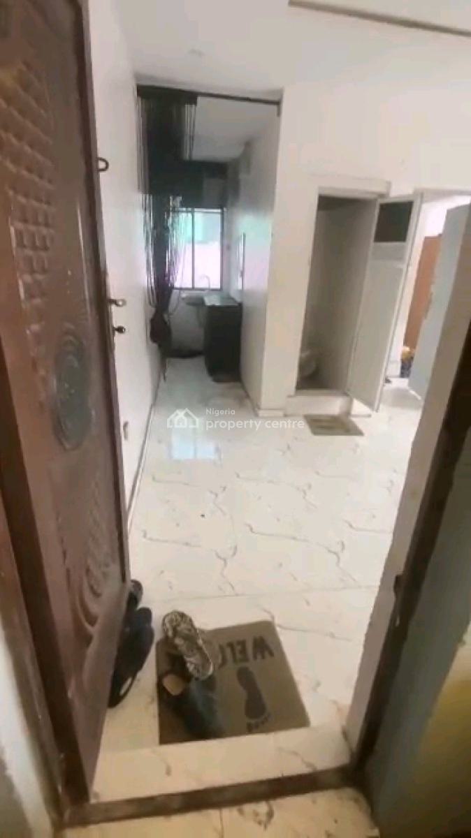 Standard and Spacious Mini Flat, Jibowu, Jibowu, Yaba, Lagos, Mini Flat (room and Parlour) for Rent