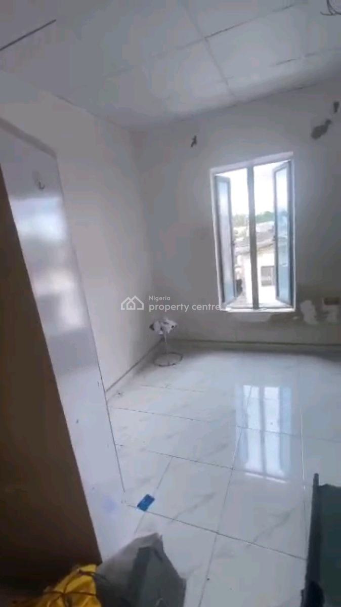 Standard and Spacious Mini Flat, Jibowu, Jibowu, Yaba, Lagos, Mini Flat (room and Parlour) for Rent
