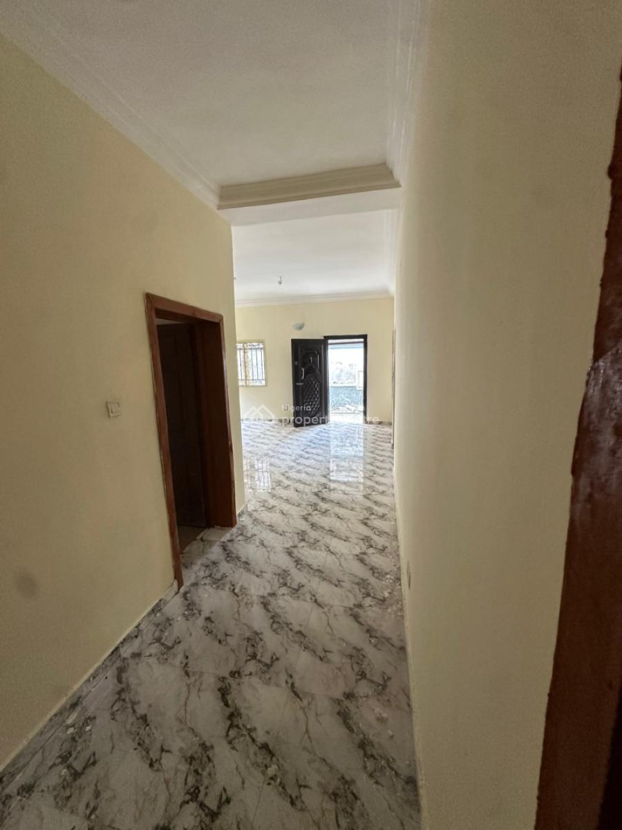 Neatly Used 2 Bedroom Apartment, Ologolo, Lekki, Lagos, Flat / Apartment for Rent