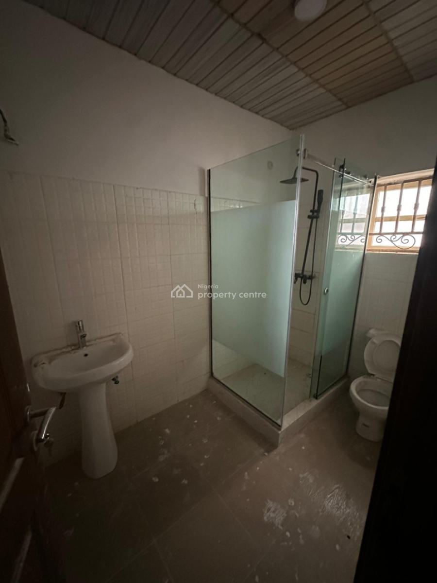 Neatly Used 2 Bedroom Apartment, Ologolo, Lekki, Lagos, Flat / Apartment for Rent