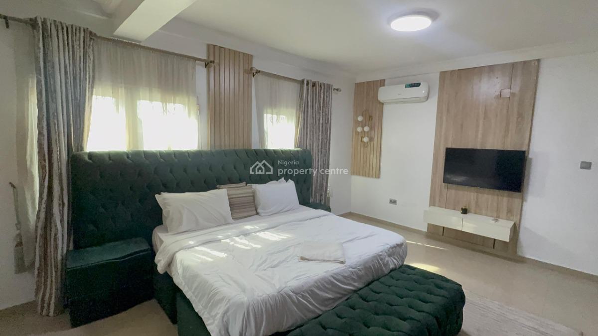 Luxurious 3 Bedroom Apartment, Lekki Phase 1, Lekki, Lagos, Flat / Apartment Short Let