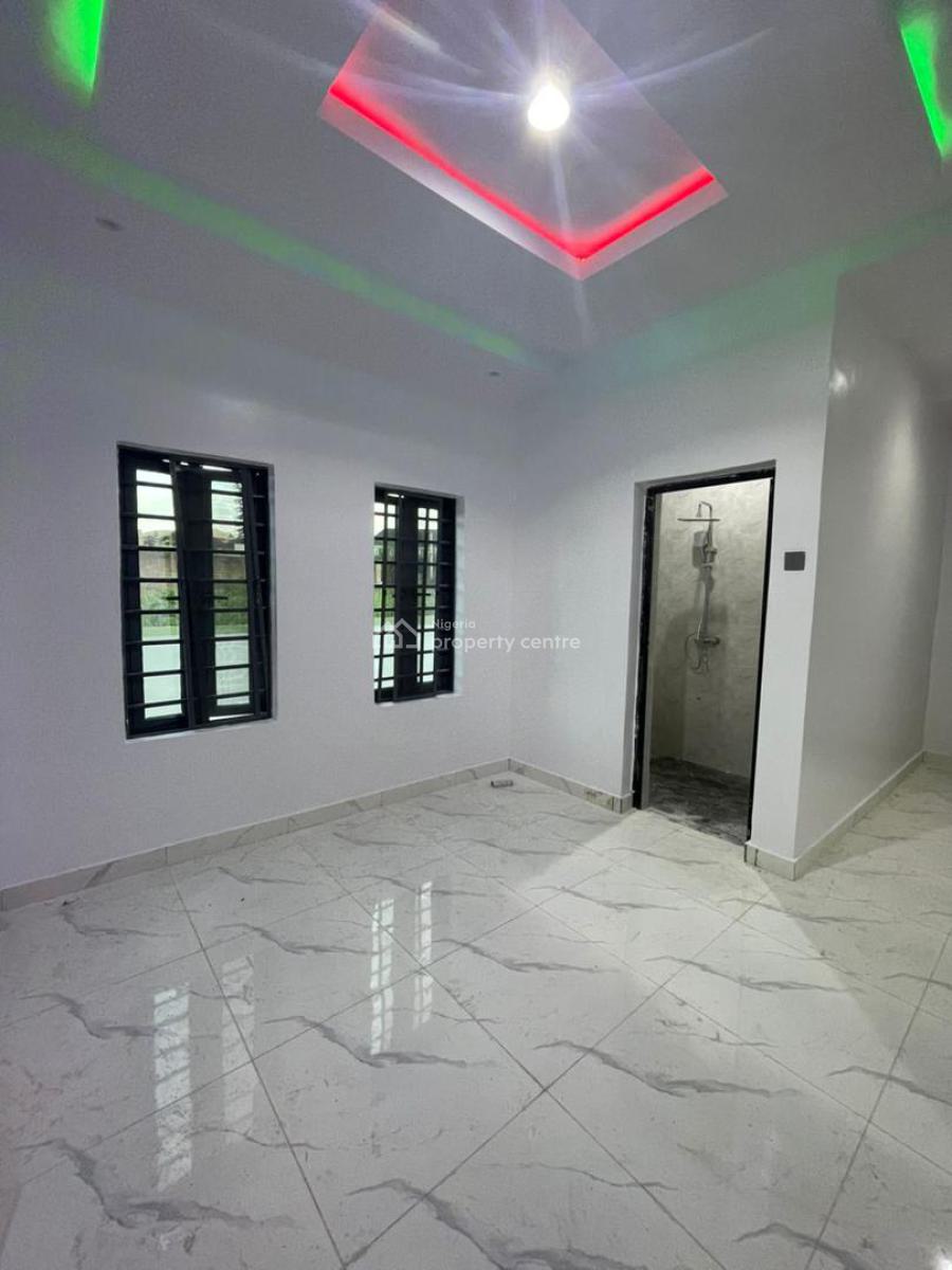 Newly Built 3 Bedroom Bungalow with a Room, Parlour Self Contain Bq, Okebadan Estate, Akala Way, Akobo, Ibadan, Oyo, Detached Bungalow for Sale