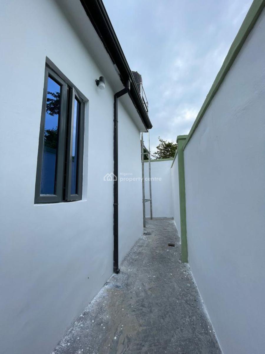 Newly Built 3 Bedroom Bungalow with a Room, Parlour Self Contain Bq, Okebadan Estate, Akala Way, Akobo, Ibadan, Oyo, Detached Bungalow for Sale