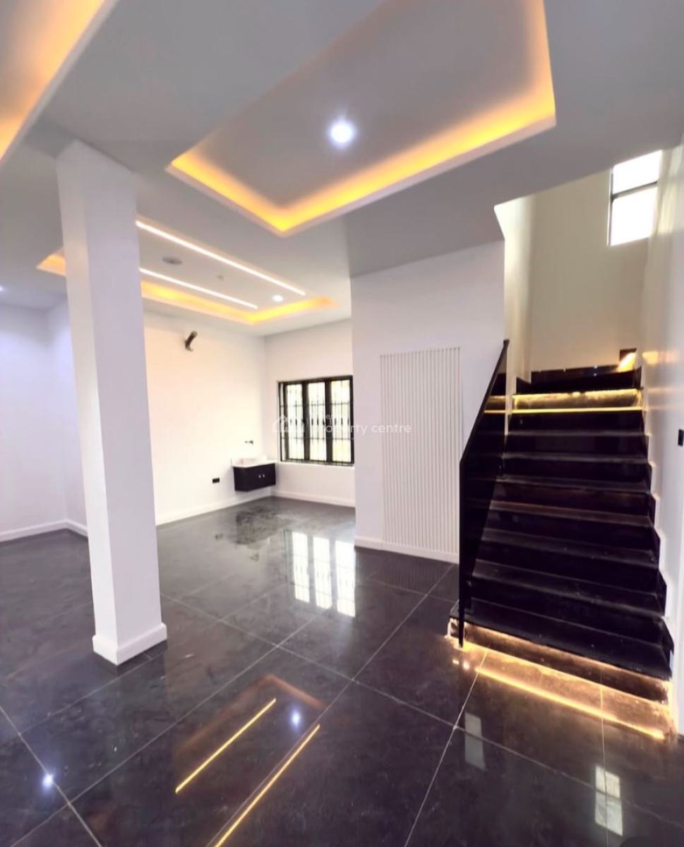 Luxuriously Built 6 Bedroom Detached Home, Asokoro District, Abuja, Detached Duplex for Sale