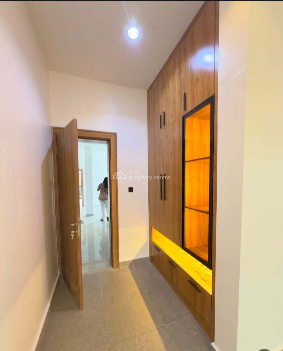 Luxuriously Built 6 Bedroom Detached Home, Asokoro District, Abuja, Detached Duplex for Sale