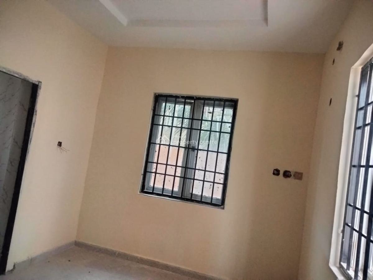 Newly Renovated 3 Bedroom Flat in a Spacious Compound, By American International School, Durumi, Abuja, Flat / Apartment for Rent