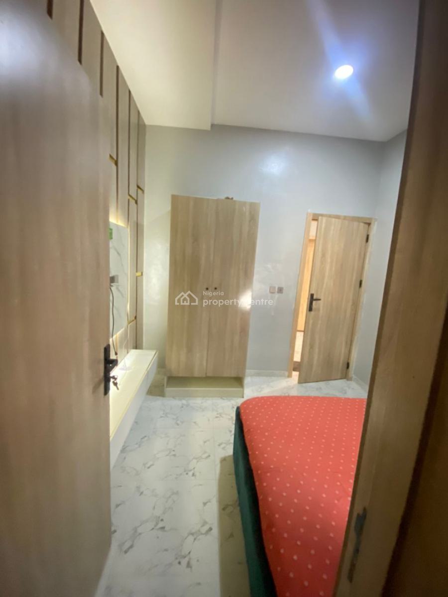 Spacious Furnished Room in a Shared Apartment, Orchid Road Eleganza Bustop Lekki Lagos, Lekki Phase 2, Lekki, Lagos, Flat / Apartment for Rent