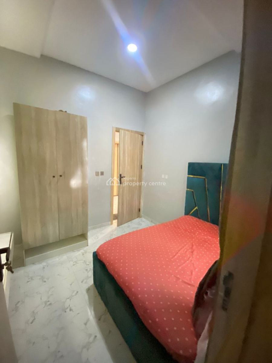 Spacious Furnished Room in a Shared Apartment, Orchid Road Eleganza Bustop Lekki Lagos, Lekki Phase 2, Lekki, Lagos, Flat / Apartment for Rent