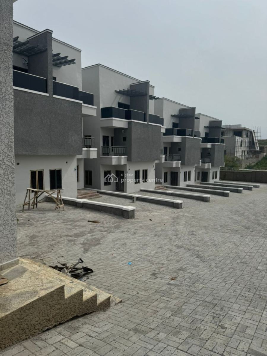 Brand New 4 Bedroom Terrace with 1room Bq, Guzape District, Abuja, Terraced Duplex for Sale