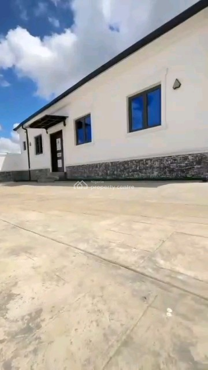 Prestige Redefined: 7-bedroom Ambassadorial Residence with Chalet, Asokoro District, Abuja, House for Sale