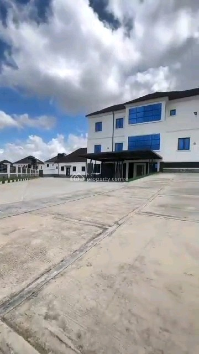 Prestige Redefined: 7-bedroom Ambassadorial Residence with Chalet, Asokoro District, Abuja, House for Sale