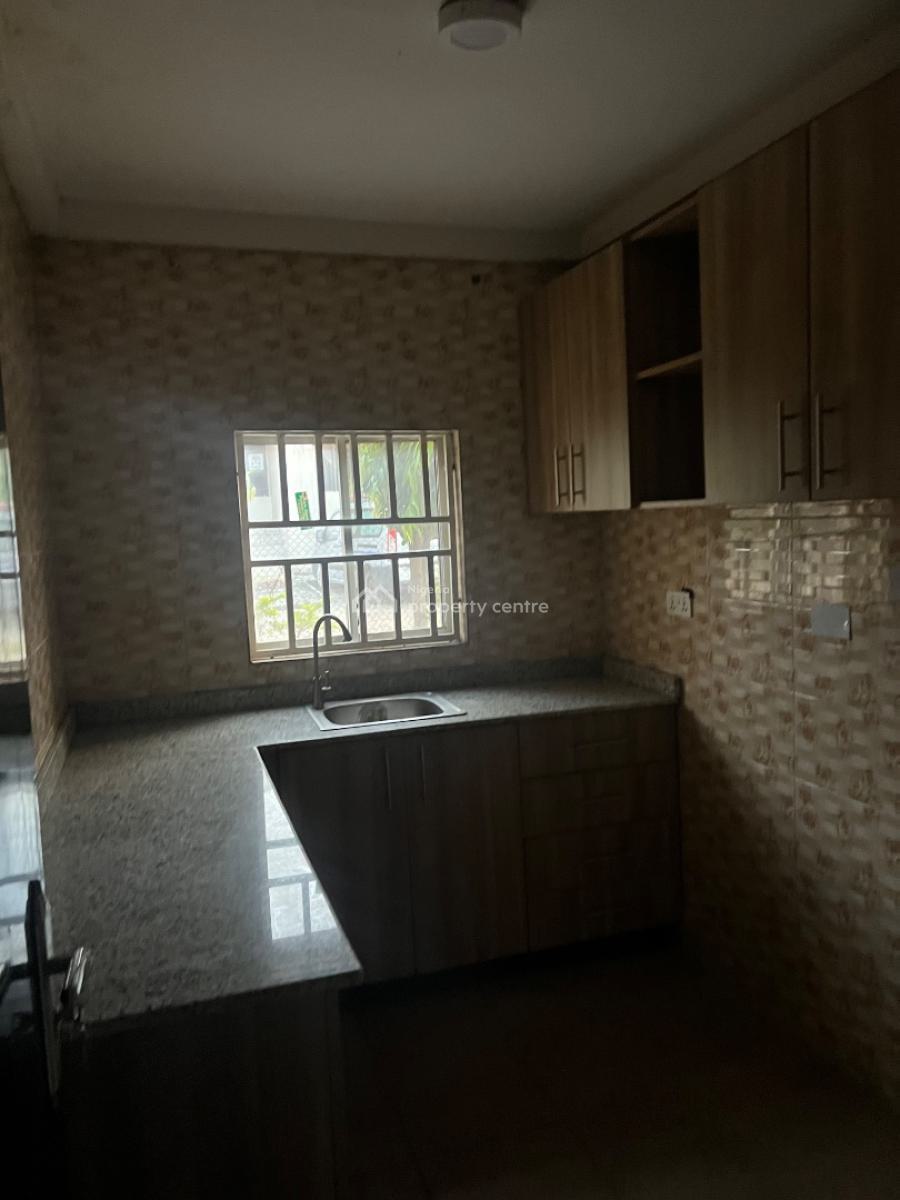 Clean 2 Bedroom Flat, Tarred Rd, Secured Emviroment, By Banex(tarred Rd), Mabushi, Abuja, Flat / Apartment for Rent