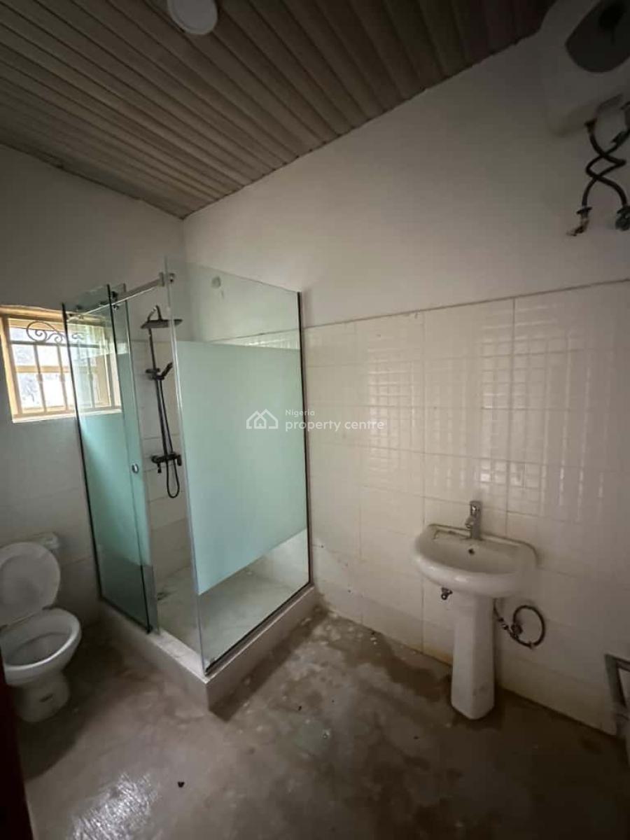 Spacious 2bedroom Apartment, Ologolo, Lekki, Lagos, Flat / Apartment for Rent